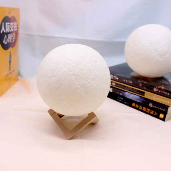 Led Moon 3D Lamp with Battery – 8 Color (15cm)
